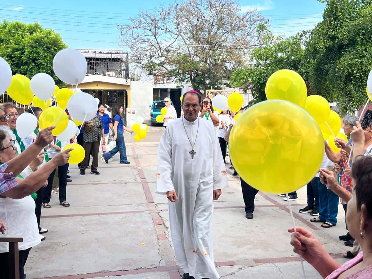 Obispo visita y escucha a las parroquias del sur de Ciudad Obregón