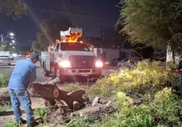 Ayuntamiento de Hermosillo refuerza apoyo en colonias del norte tras inundaciones