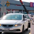Esta ciudad aprueba estacionamiento gratis en plazas comerciales