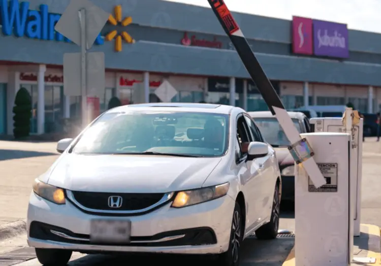 Esta ciudad aprueba estacionamiento gratis en plazas comerciales