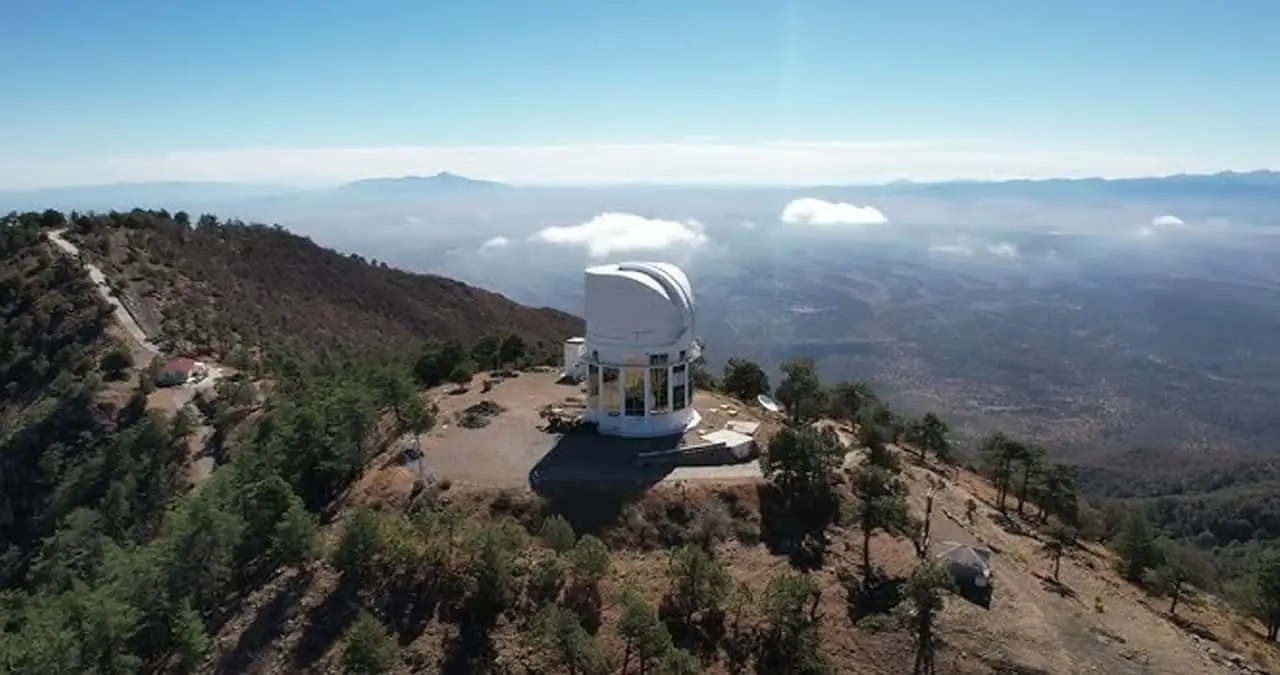 Observatorio Astrofísico Guillermo Haro, en la Sierra de La Mariquita, Sonora.