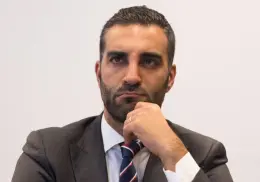 Simón Levy: quién es el exsubsecretario de Turismo de AMLO que tiene una ficha roja de la FGR