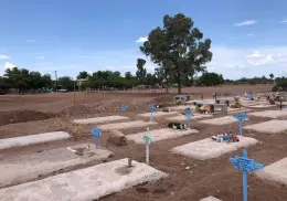 Siguen sepulturas en campo deportivo de Pueblo Yaqui