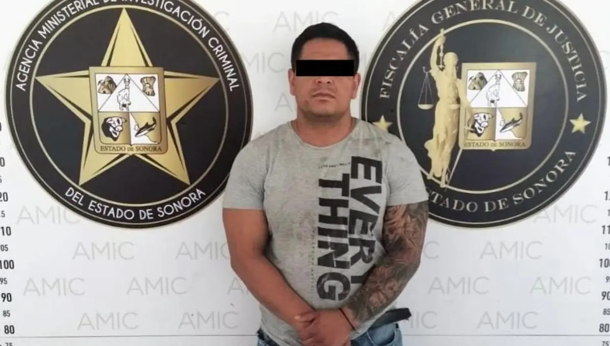 Arrestan a hombre por robar en su trabajo y mandar hielera con carne. Foto: FGJES