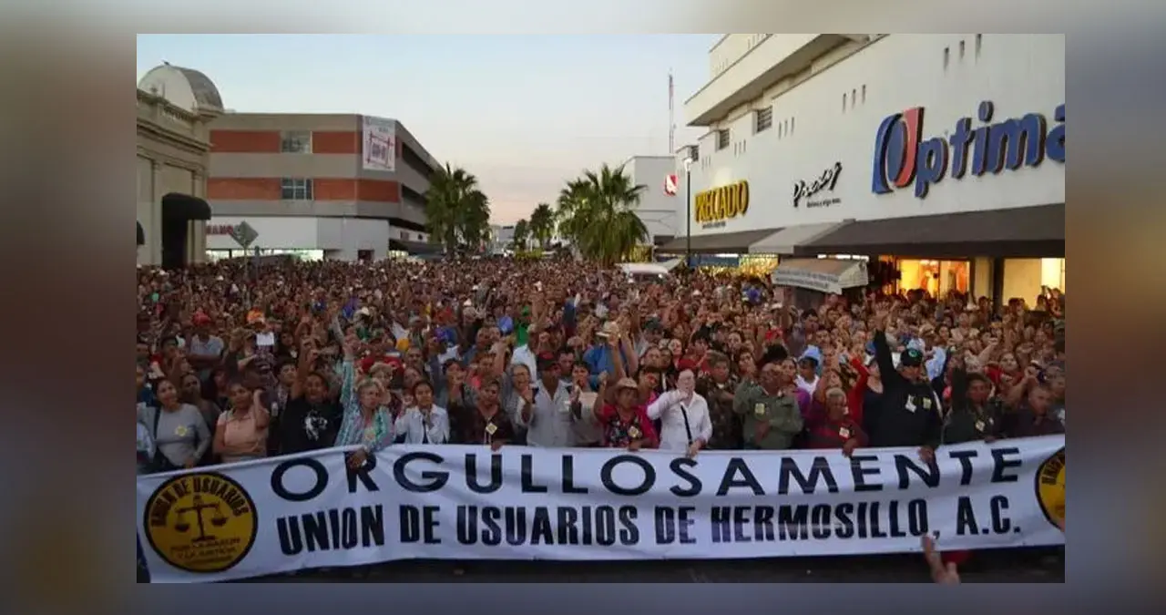 Protesta contra CFE por apagones sigue en pie en Sonora