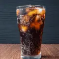 ¿Los refrescos light te hacen comer más? Esto dice la ciencia