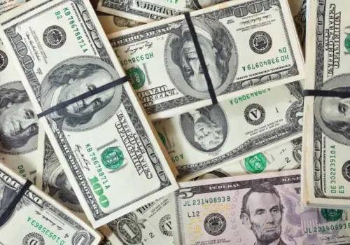 Precio del dólar hoy domingo 24 de agosto: Peso sube por inflación