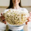 Experto en longevidad dice que las palomitas de maíz son más saludables que muchas verduras