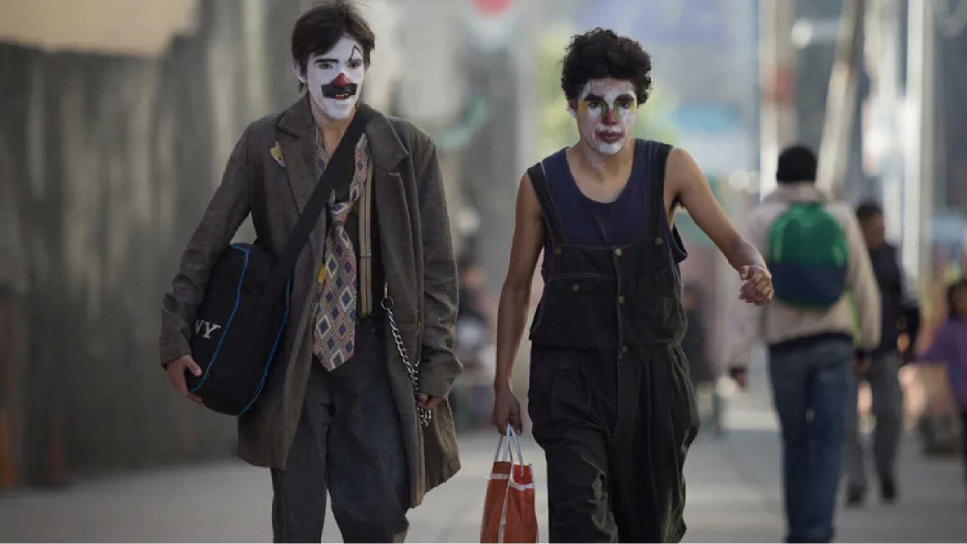 ¿De qué trata la película que inspiró el trend de TikTok Ojitos Mentirosos?