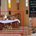 VIDEO | Hombre prende fuego al altar de iglesia “porque el diablo se lo ordenó”
