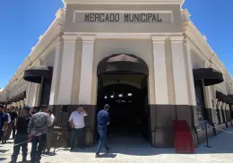 Locatarios de mercado municipal continúan con mudanza