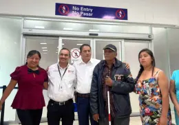 Tras 17 años lejos de casa, Don Otilio se reencuentra con su familia