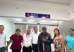 Tras 17 años lejos de casa, Don Otilio se reencuentra con su familia