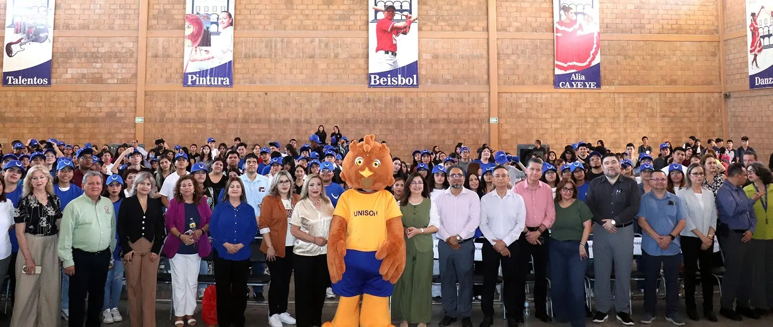 Rectora de la Unison da bienvenida a alumnos del Campus Navojoa