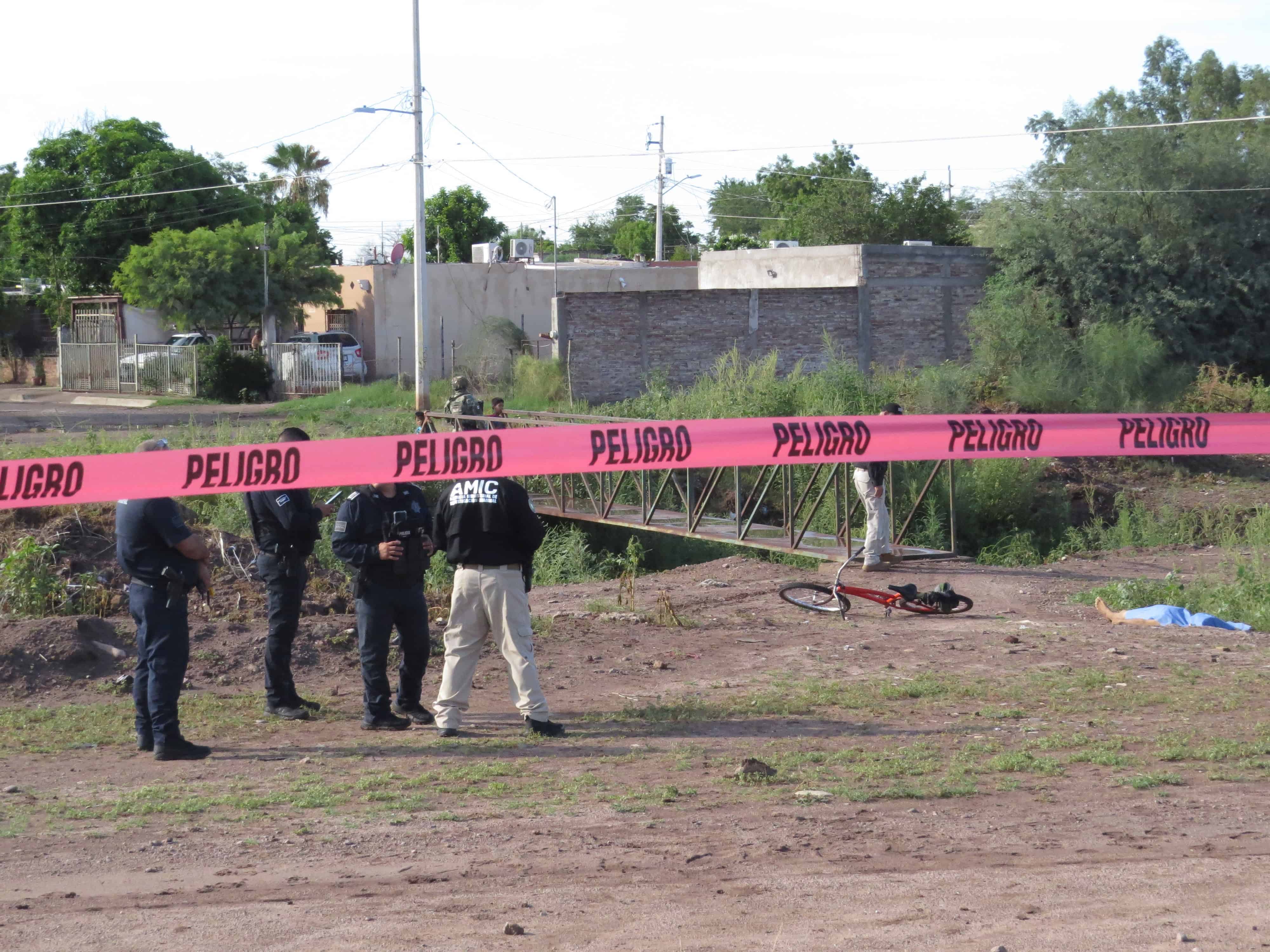 Hallan a ciclista asesinado en la colonia Beltrones de Ciudad Obregón