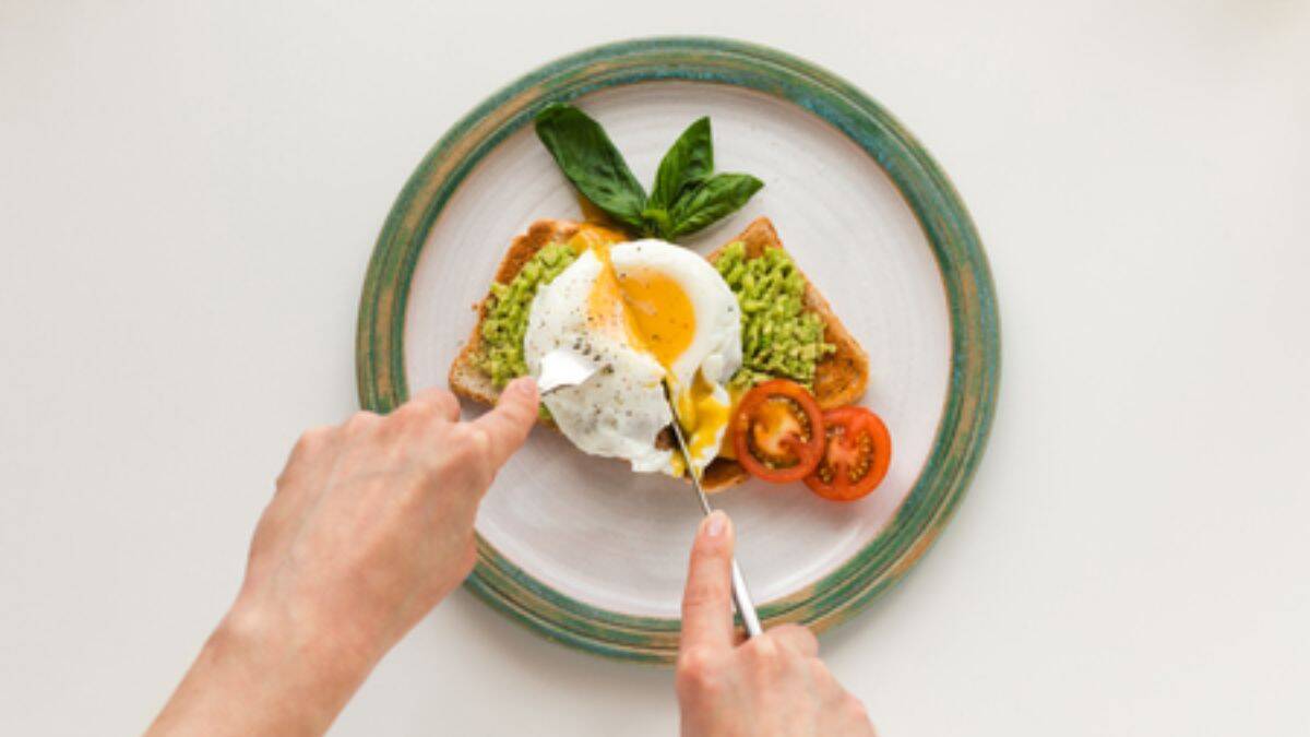 ¿Cenar huevo es malo? La verdad sobre comer proteínas de noche y cómo podría ayudar a bajar de peso