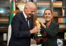 Gianni Infantino visita a Claudia Sheinbaum para revisar preparativos del Mundial 2026 en México