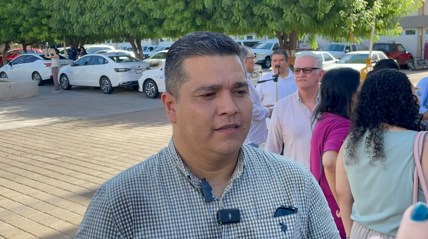 En caso que haya personas que sean encontradas talando árboles o realizando podas inmoderadas, se aplica la sanción, además la persona debe de reforestar