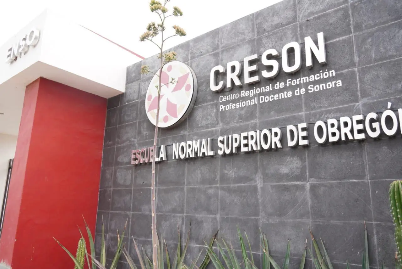 Los estudiantes de la Escuela Normal participaron en la primera fase del congreso y fueron electos   