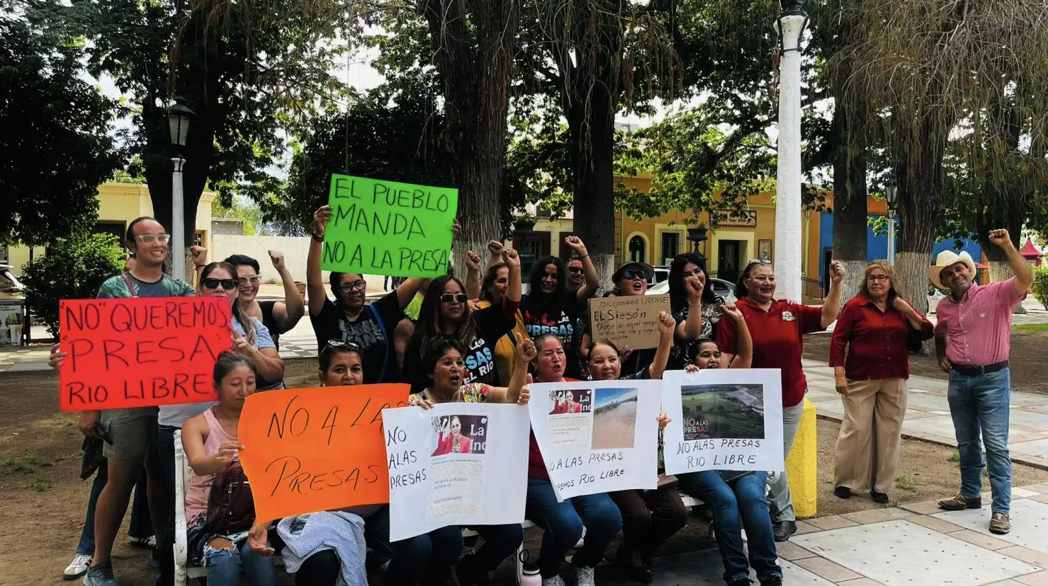 Salida Bacoachi - 8:00 AM; haciendo paradas en Arizpe (8:51 AM); Banámichi (10:21 AM); Huépac (10:36 AM); Aconchi (10:48 AM); Baviácora (11:06 AM); Mazocahui (11:28 AM); Ures (12:01 PM); Topahue (1:01 PM); Molino de Camou (01:09 PM); Tronconal (01:18 PM); San Pedro El Saucito (01:26 PM); La Victoria (01:35 PM); y finalmente en Hermosillo se espera sumar más vehículos en la Gasolinera El Faro donde pasarán a la 01:57 de la tarde hasta llegar a la Plaza Emiliana de Zubeldía (02:19 PM)