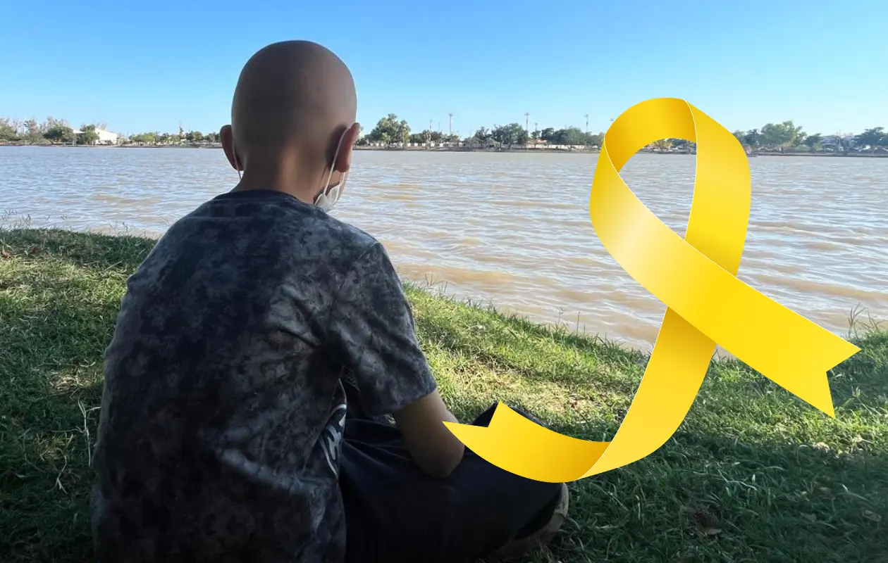 El dolor dorado, asociado al cáncer infantil, representa el brillo y la fortaleza de los menores en tratamiento.