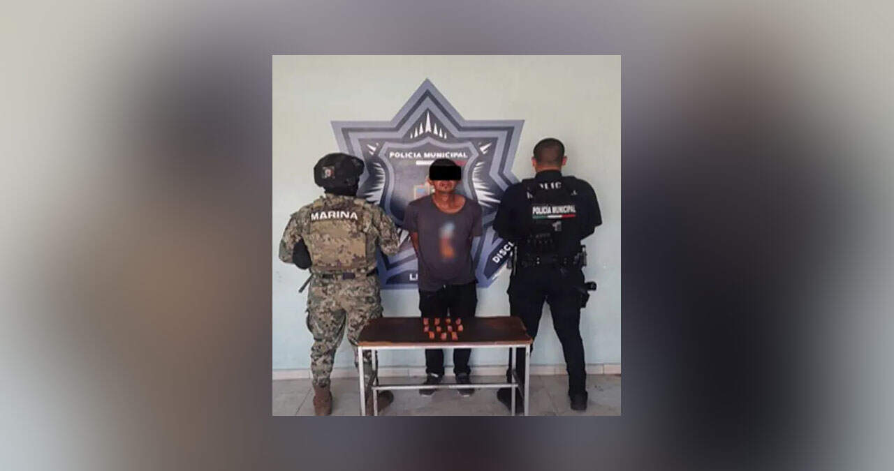 En pleno Centro de Ciudad Obregón, capturan a presunto vendedor de droga
