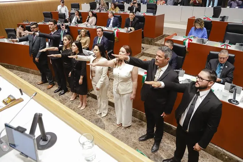Los jueces del Circuito Judicial 2 Sur, que abarca Cajeme, Etchojoa, Álamos y Navojoa, en materia civil tomó protesta Antonio Silva Moreno; en materia penal, Blanca Diva Ponce Caro y Cornelio Domínguez Mondaca; en materia familiar será Ana Gabriela Oroz Flores, Luis Alberto Félix Montes De Oca y Gloria Yurilia Gómez Romero.