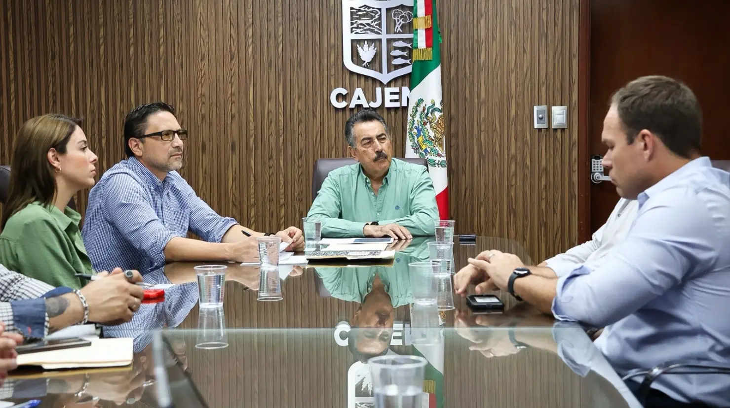 El gobierno municipal sostiene reunión con los representantes de la empresa
