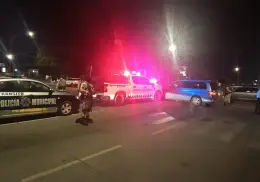 Vehículo de la GN choca contra una camioneta particular