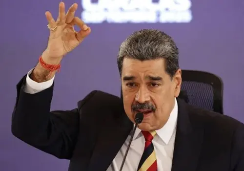 Nicolás Maduro denuncia que 8 buques estadounidenses están apuntando a Venezuela