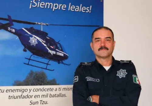 Policía Estatal se jubila con más de 30 años de servicio ininterrumpido