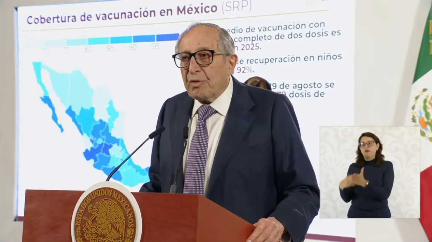 "Las vacunas son gratuitas, seguras y salvan millones de vidas. Necesitamos proteger a hijos, familia y comunidad", subrayó el secretario de Salud