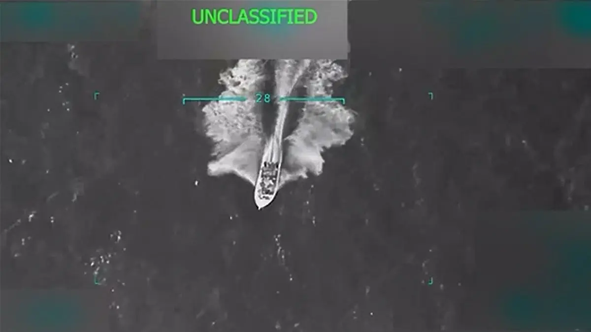 VIDEO | Así destruyó la Marina estadounidense una lancha cargada con droga en el Caribe