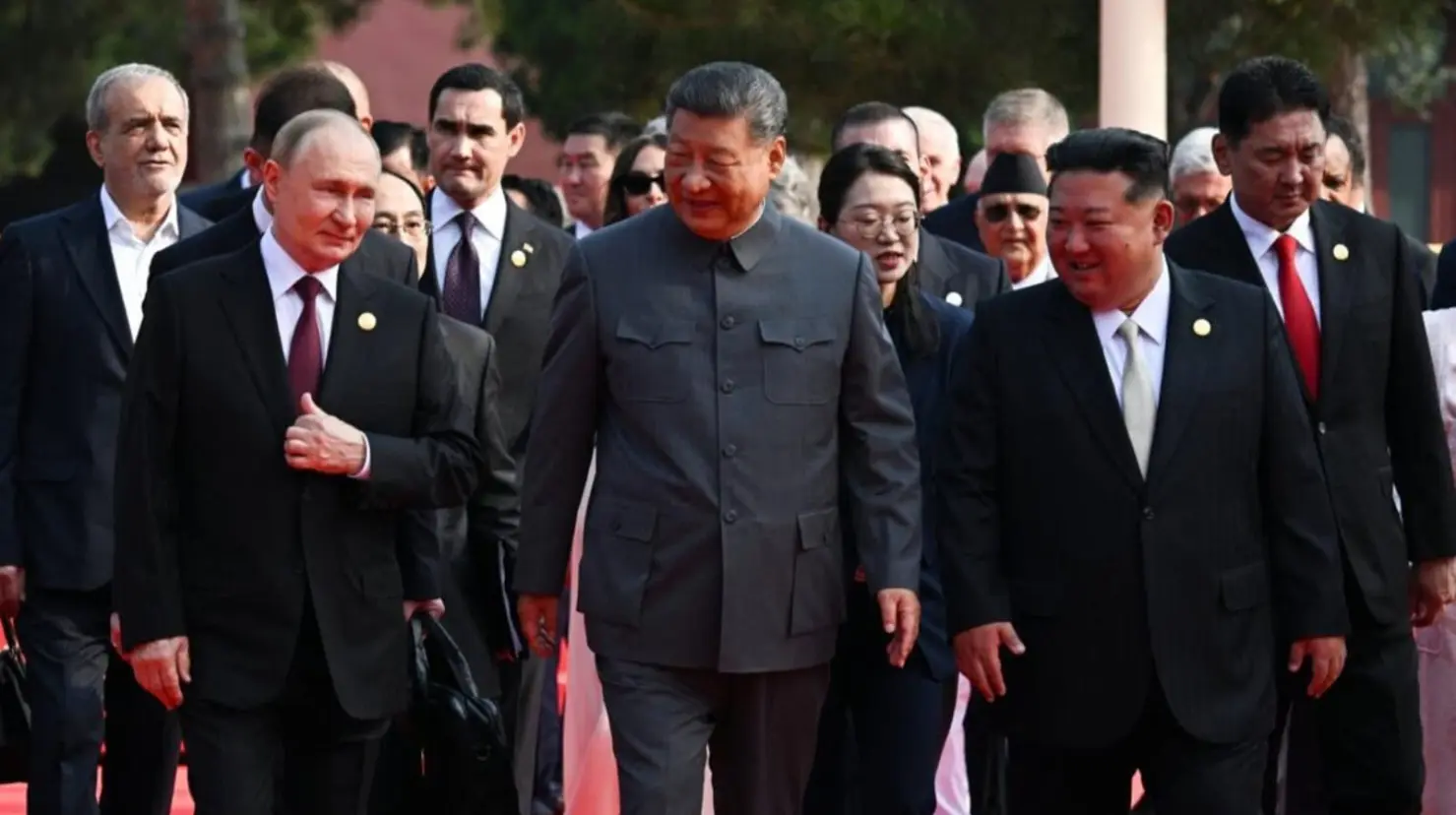 FOTOS | China sella alianza con Rusia y Corea del Norte en un imponente desfile militar en Beijing