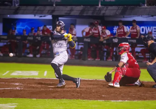 Piratas de Campeche vence a Diablos Rojos en extra innings y se pone adelante en la serie