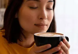 ¿El material de tu taza realmente cambia el sabor del café? La respuesta te sorprenderá
