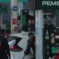 Sheinbaum y empresarios acuerdan mantener precio de gasolina en 24 pesos por litro en todo México