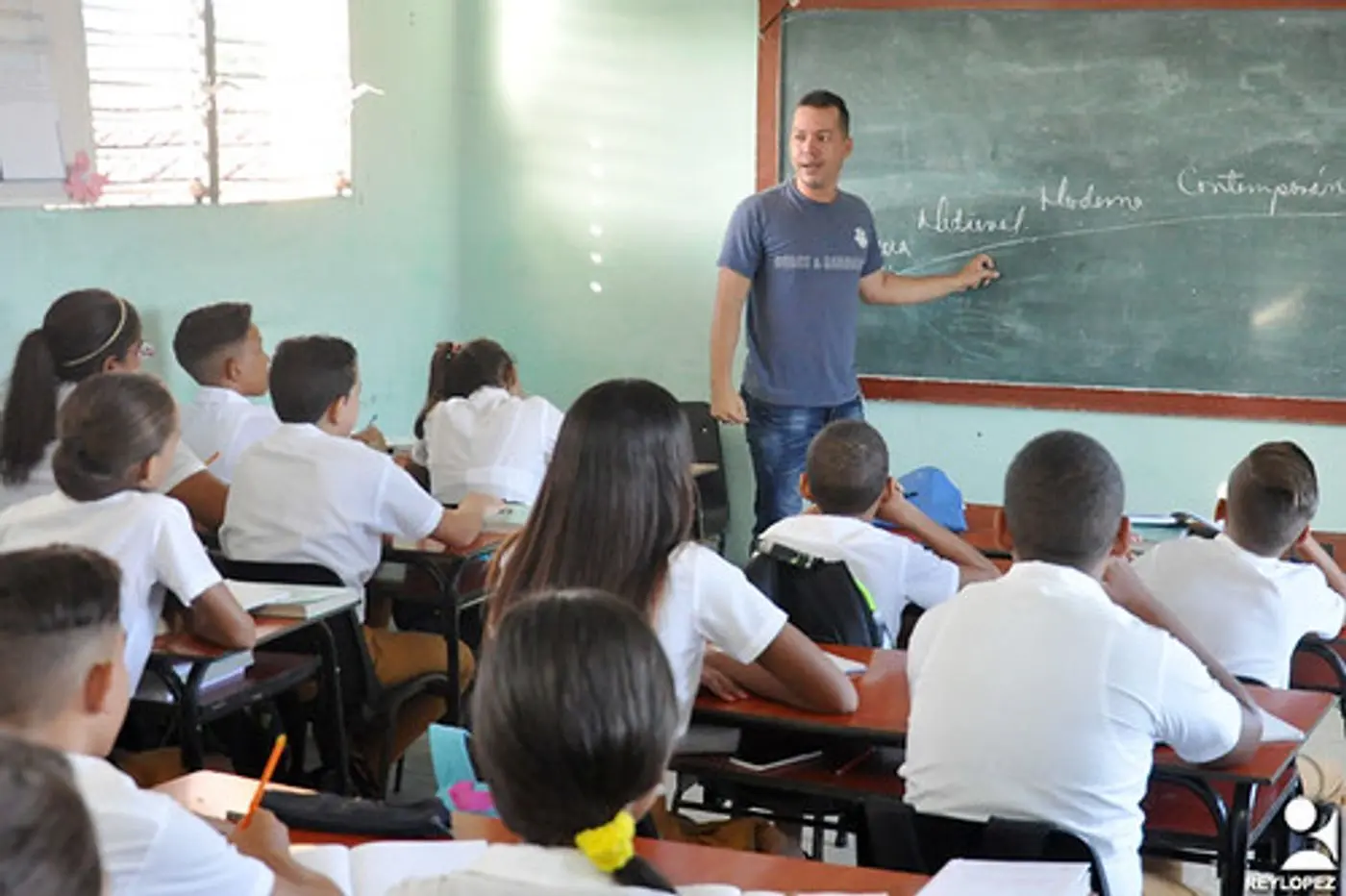 Actualmente son más de 11 mil trabajadores de la educación los que forman parte de la Sección 54 y que se encuentran instalados en las más de mil escuelas de Sonora atendiendo al alumnado que ingresó a clases este 1 de septiembre.