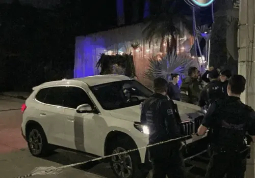Asesinan a balazos a bombero en restaurante de Culiacán  