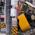 VIDEO | Descarrila funicular turístico en Portugal: hay 15 muertos y varios heridos