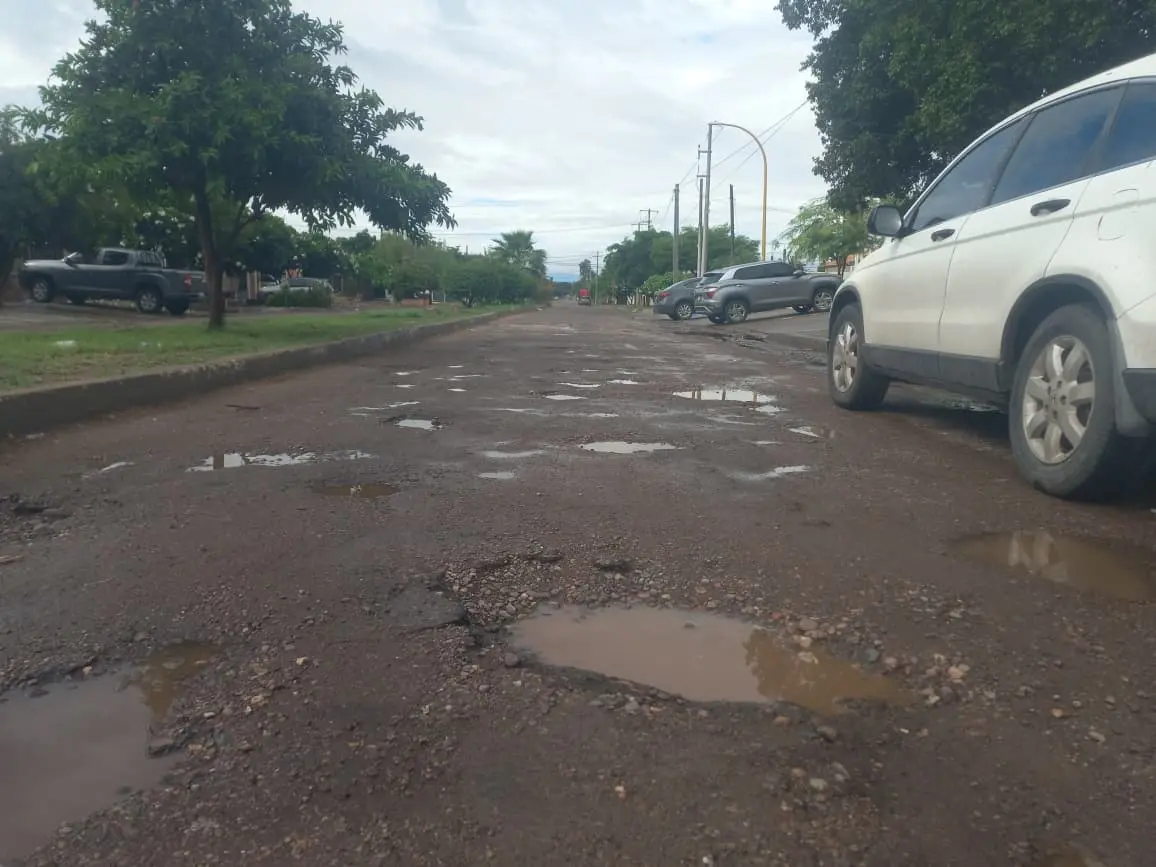 Lluvias evidencian mal estado de calles en Esperanza
