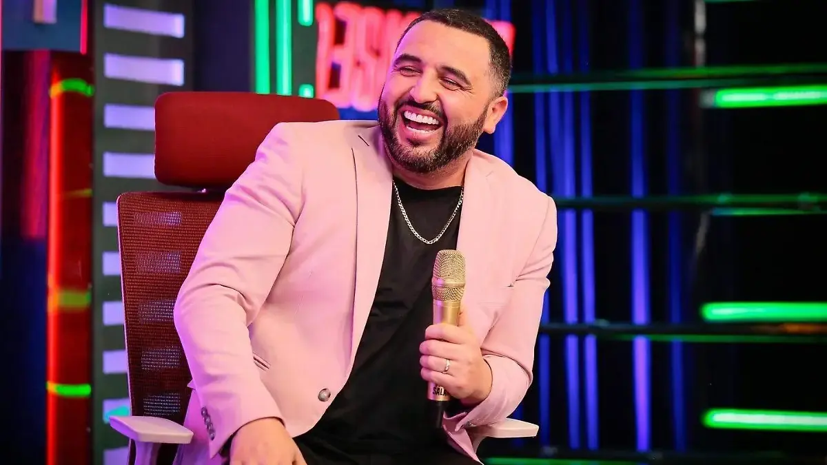 Mike Salazar, El Caballero de la Comedia llega con su show a Hermosillo