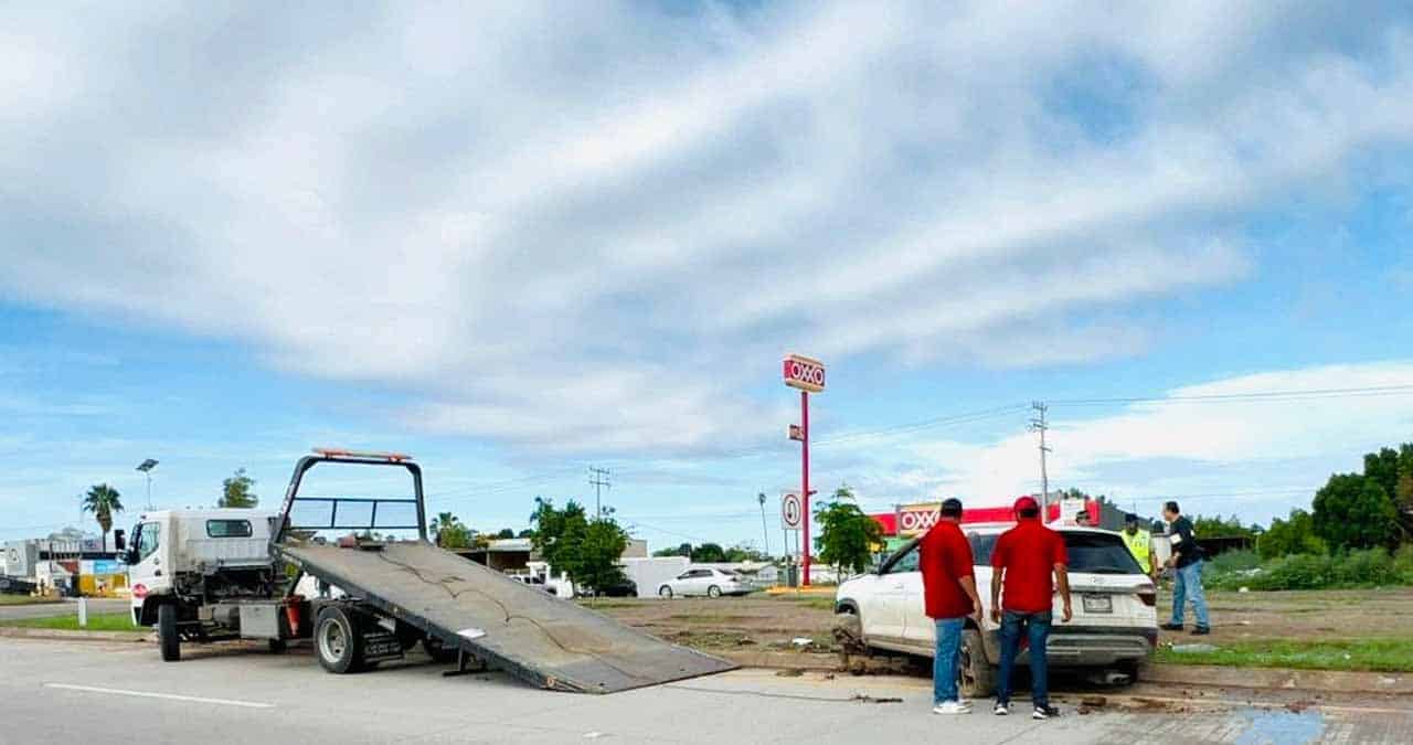 Una persona lesionada deja volcadura al norte de Ciudad Obregón