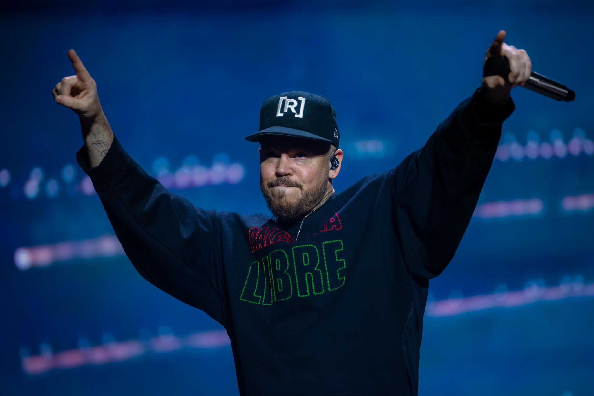 Pensé en lanzarme desde un piso 25: Residente durante su concierto en el Zócalo CDMX
