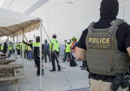 VIDEOS | Arrestan a 23 mexicanos tras redada en planta de Hyundai en Estados Unidos