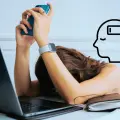 Burnout por pantallas: 5 hábitos para proteger tu mente en la era digital