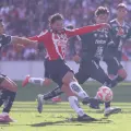 Chivas gana a León pese a falla viral de Chicharito previo al Clásico Nacional