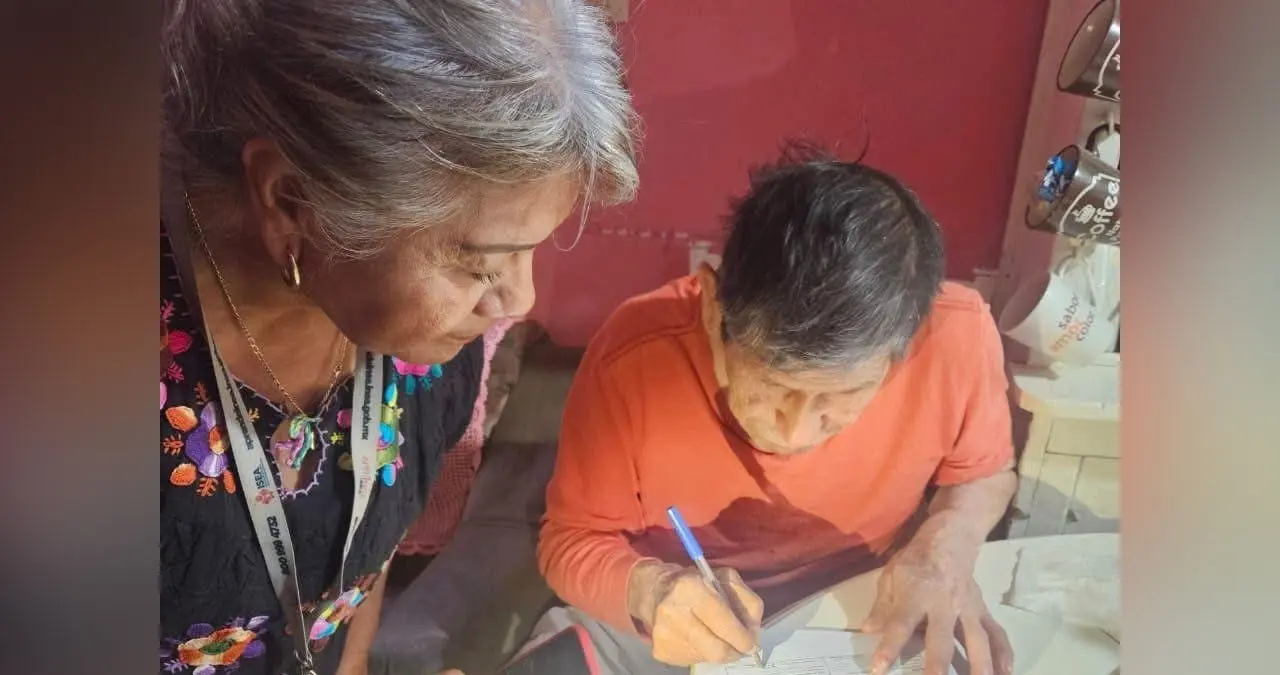 El personal de todas las áreas del ISEA tiene muy clara la prioridad de apoyar a mujeres y hombres que arecen de habilidades de lectoescritura
