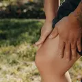 ¿La humedad causa dolor articular? Mitos y verdades sobre tus articulaciones