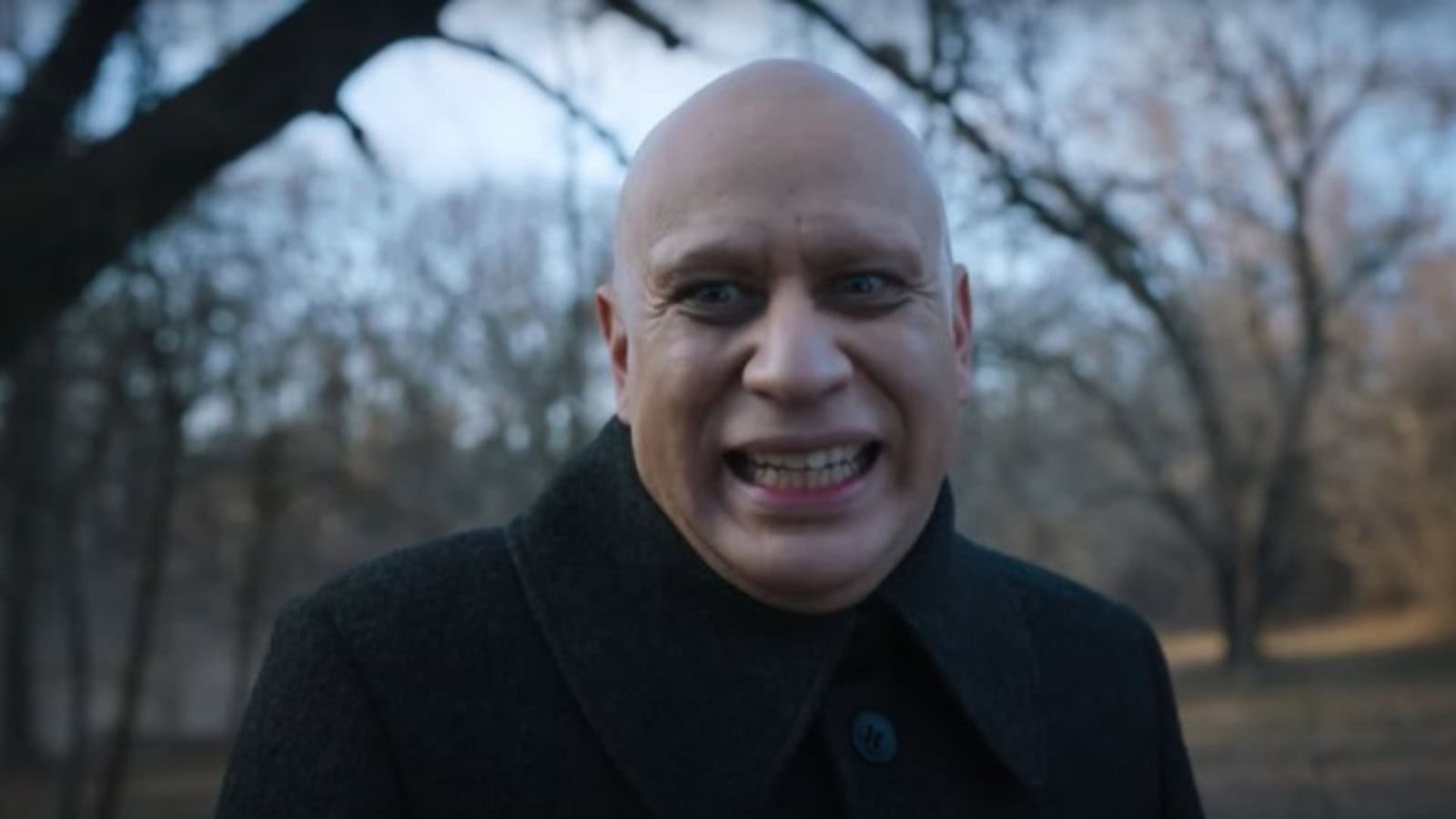 Netflix prepara spin-off del Tío Lucas para expandir el universo Addams tras el éxito de Merlina